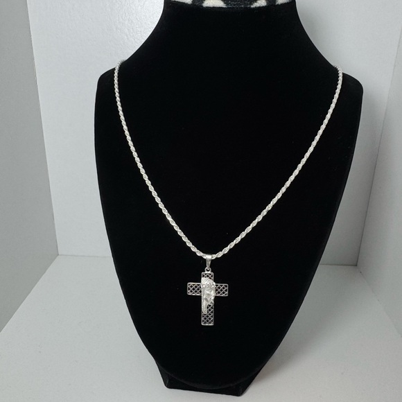 Jewelry - Elegant Silver Cross Pendant Necklace Silver 925